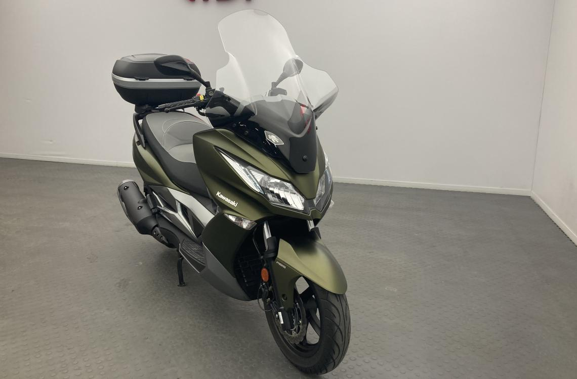Kawasaki J300