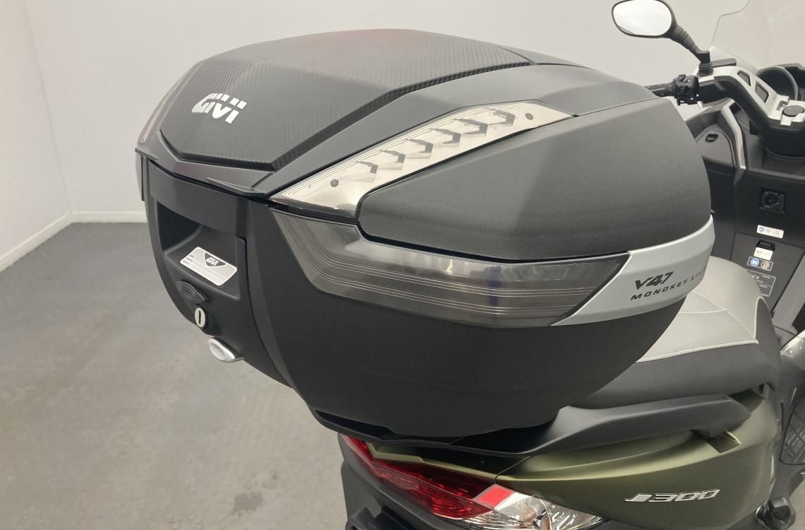 Kawasaki J300