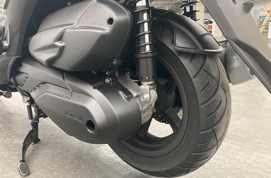 Kawasaki J300