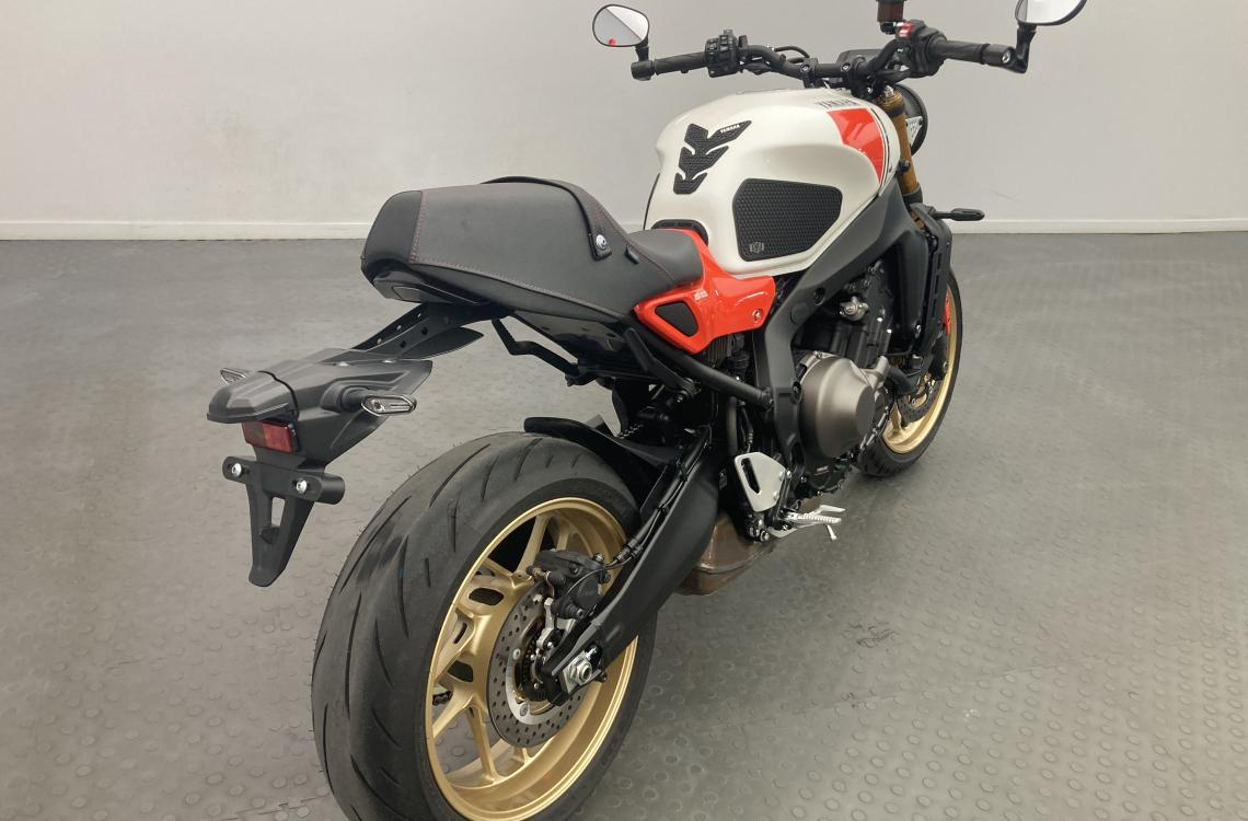 Yamaha XSR900