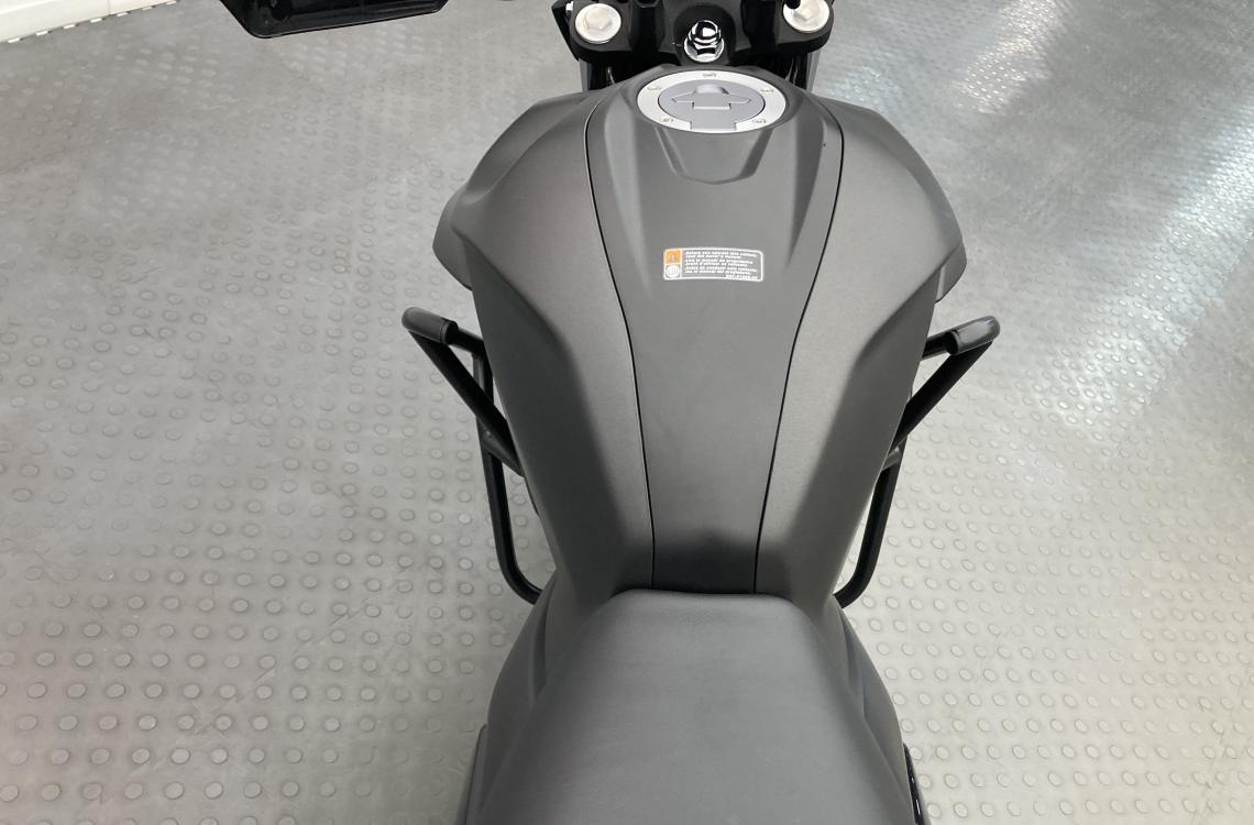 Yamaha FZ25