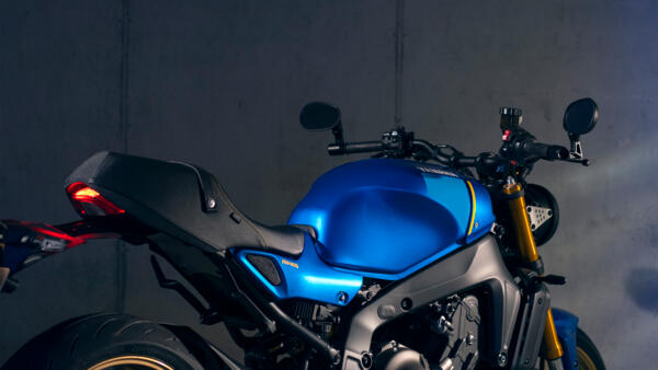 Классический дизайн Yamaha Racing 