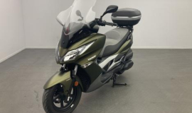 Kawasaki J300