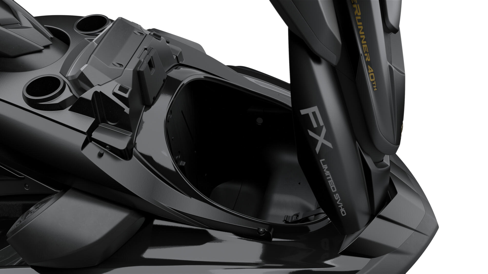 Хранение вещей, холодильник и бардачок 